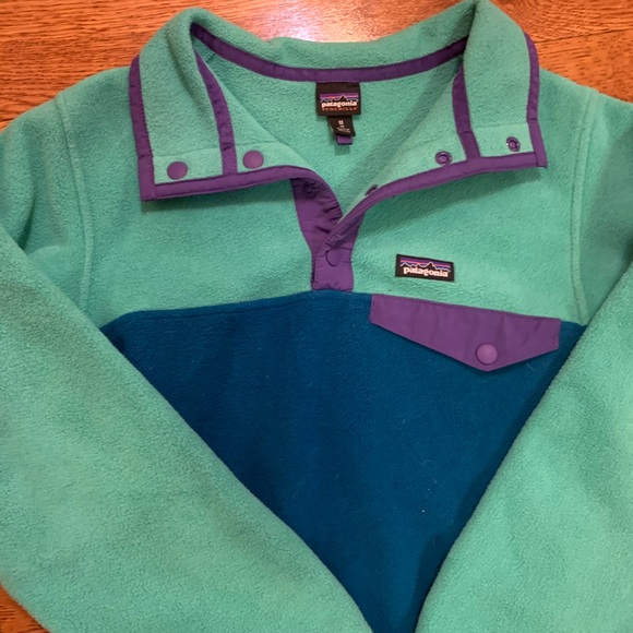 Patagonia Tops - Patagonia pullover girls medium